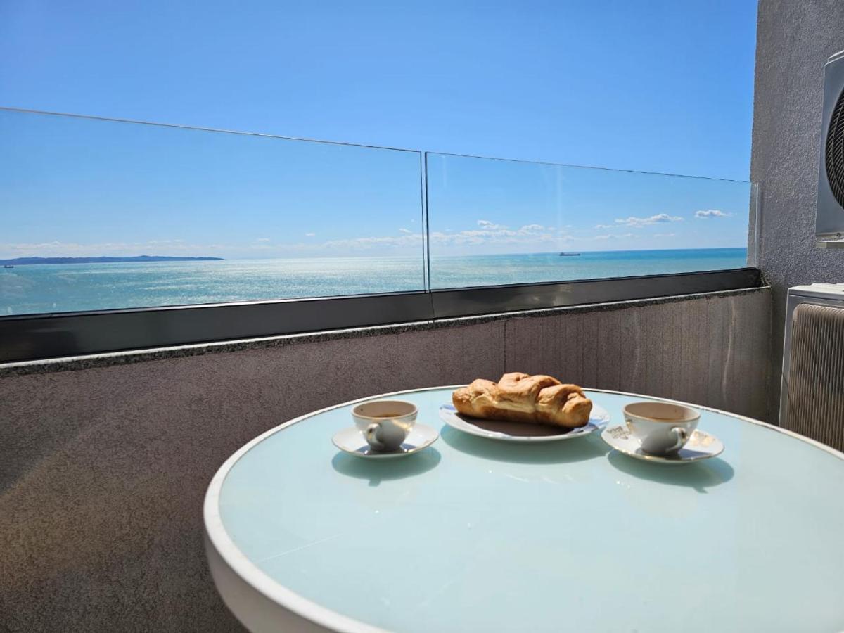 Sky & Sea View Luxury Apartments Dıraç Dış mekan fotoğraf