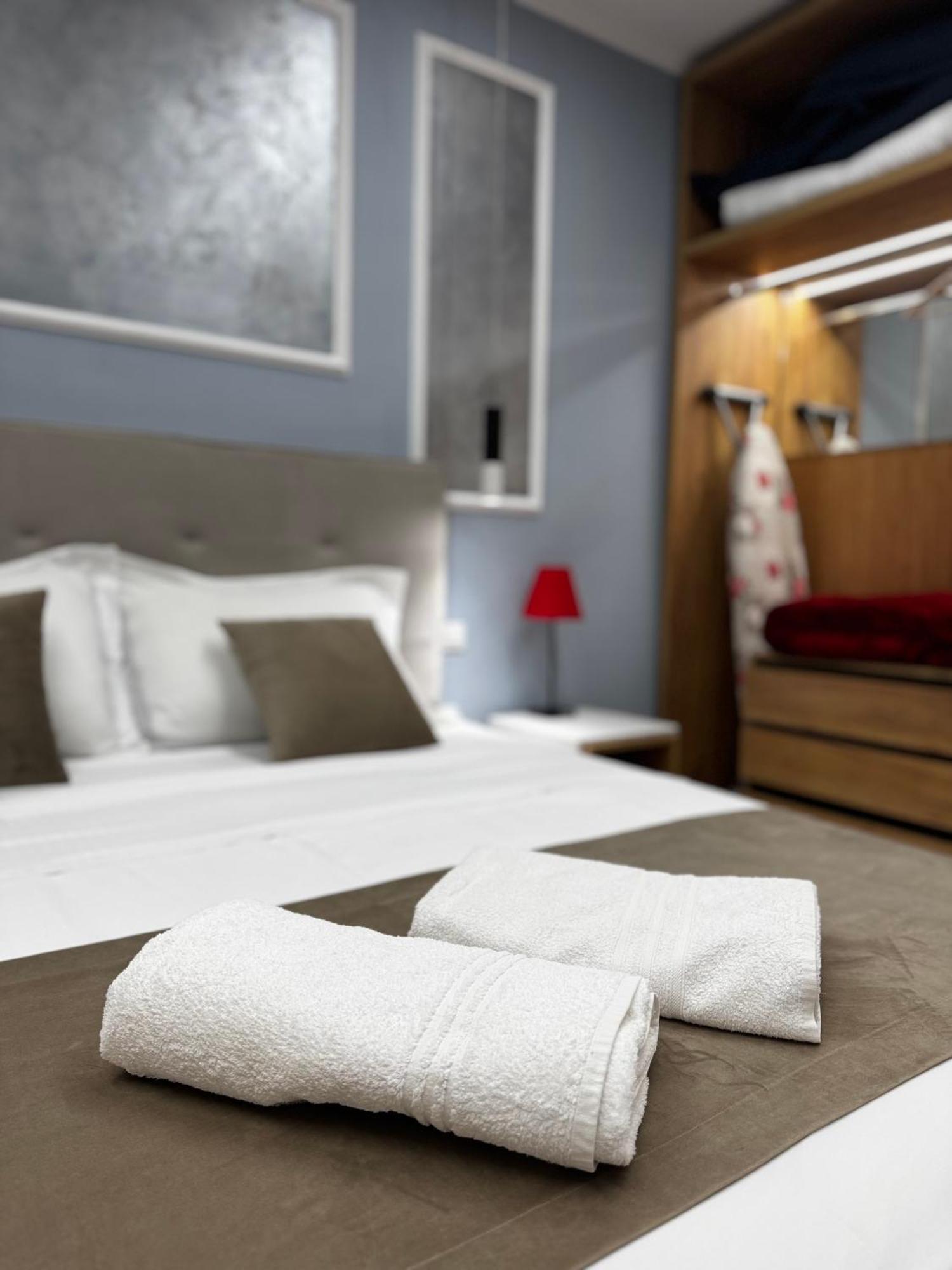 Sky & Sea View Luxury Apartments Dıraç Dış mekan fotoğraf