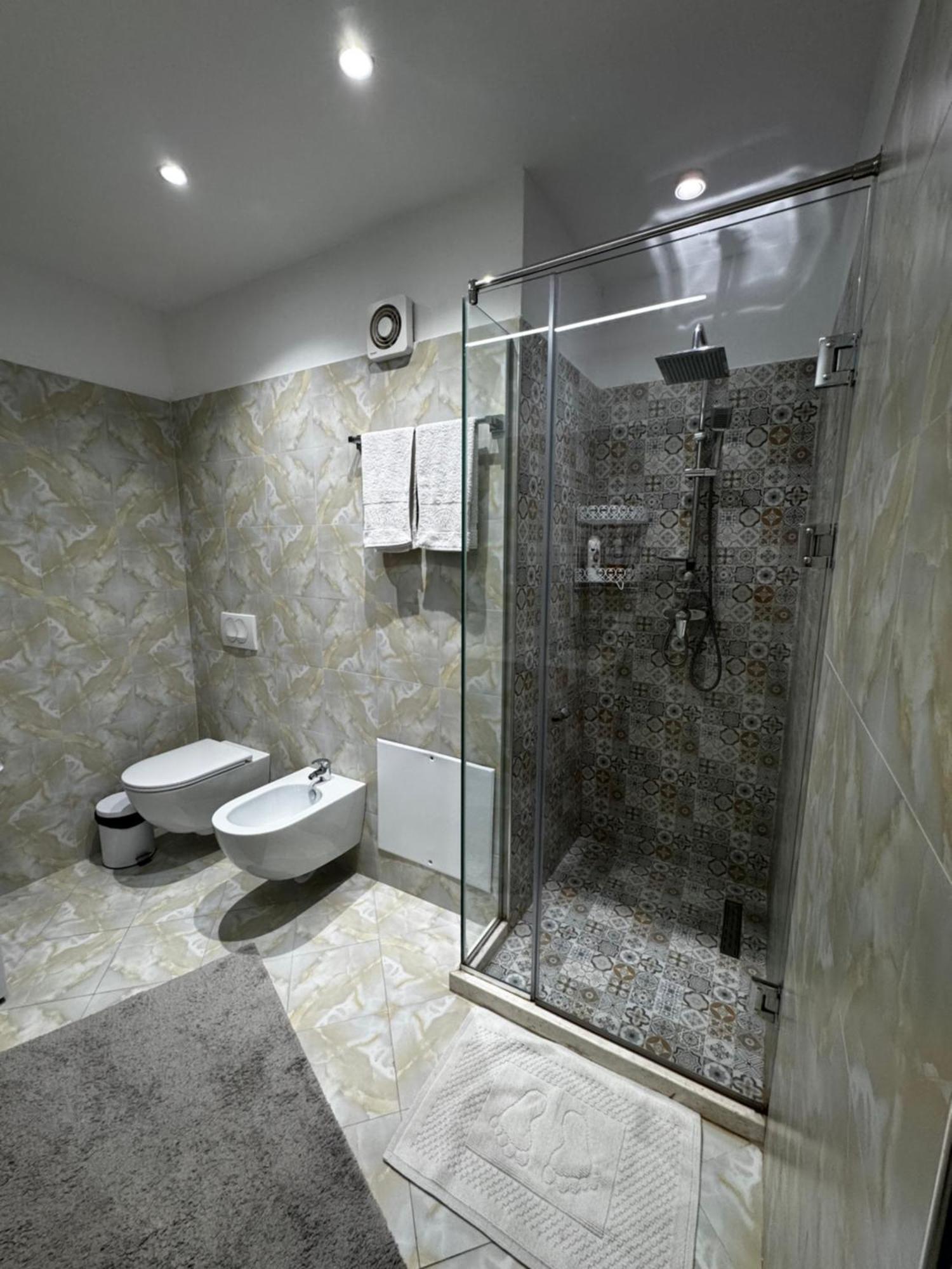 Sky & Sea View Luxury Apartments Dıraç Dış mekan fotoğraf